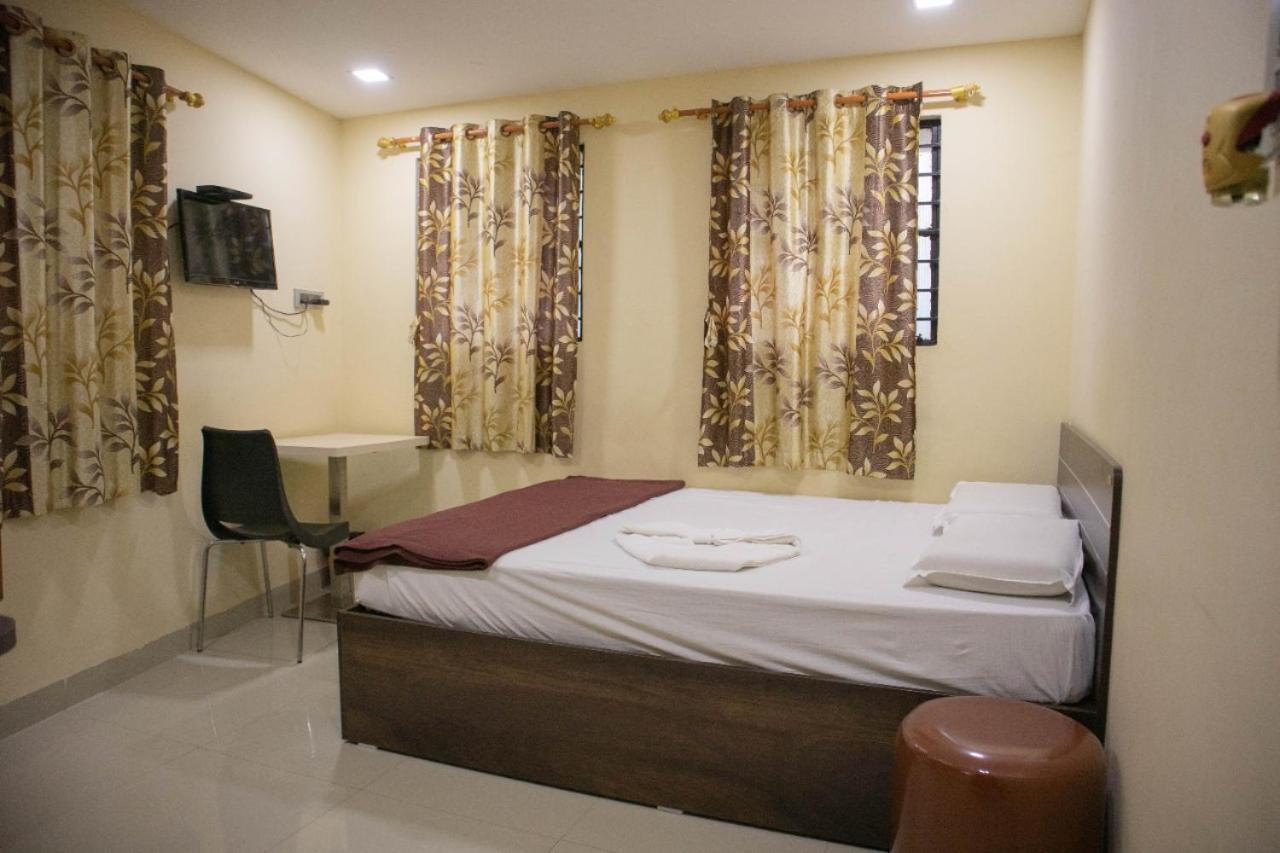 Shri Vasant Lodge Hubli Dış mekan fotoğraf
