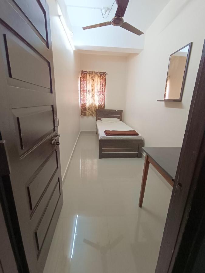 Shri Vasant Lodge Hubli Dış mekan fotoğraf